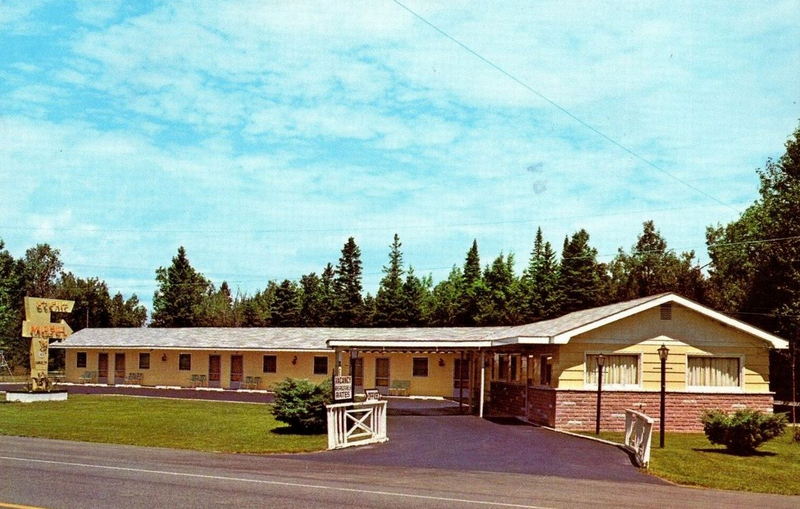 Scenic Motel - Vintage Postcard (newer photo)